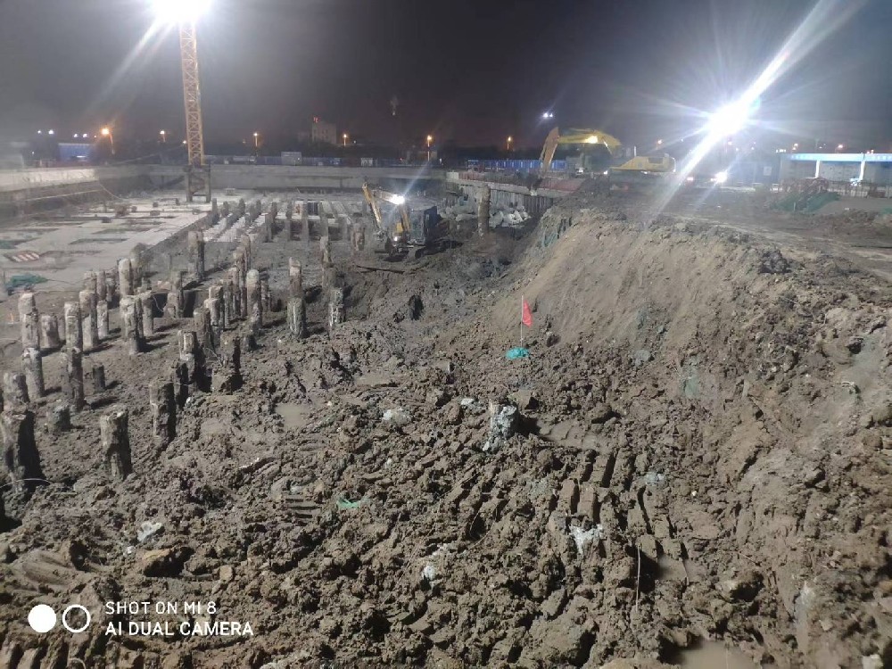 地下车库地基开挖